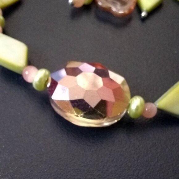 Charteuse & Apricot! Beaded Bracelet: Shell Crystal CatsEye Faux Pearls FOR 7-8" - Picture 5 of 12